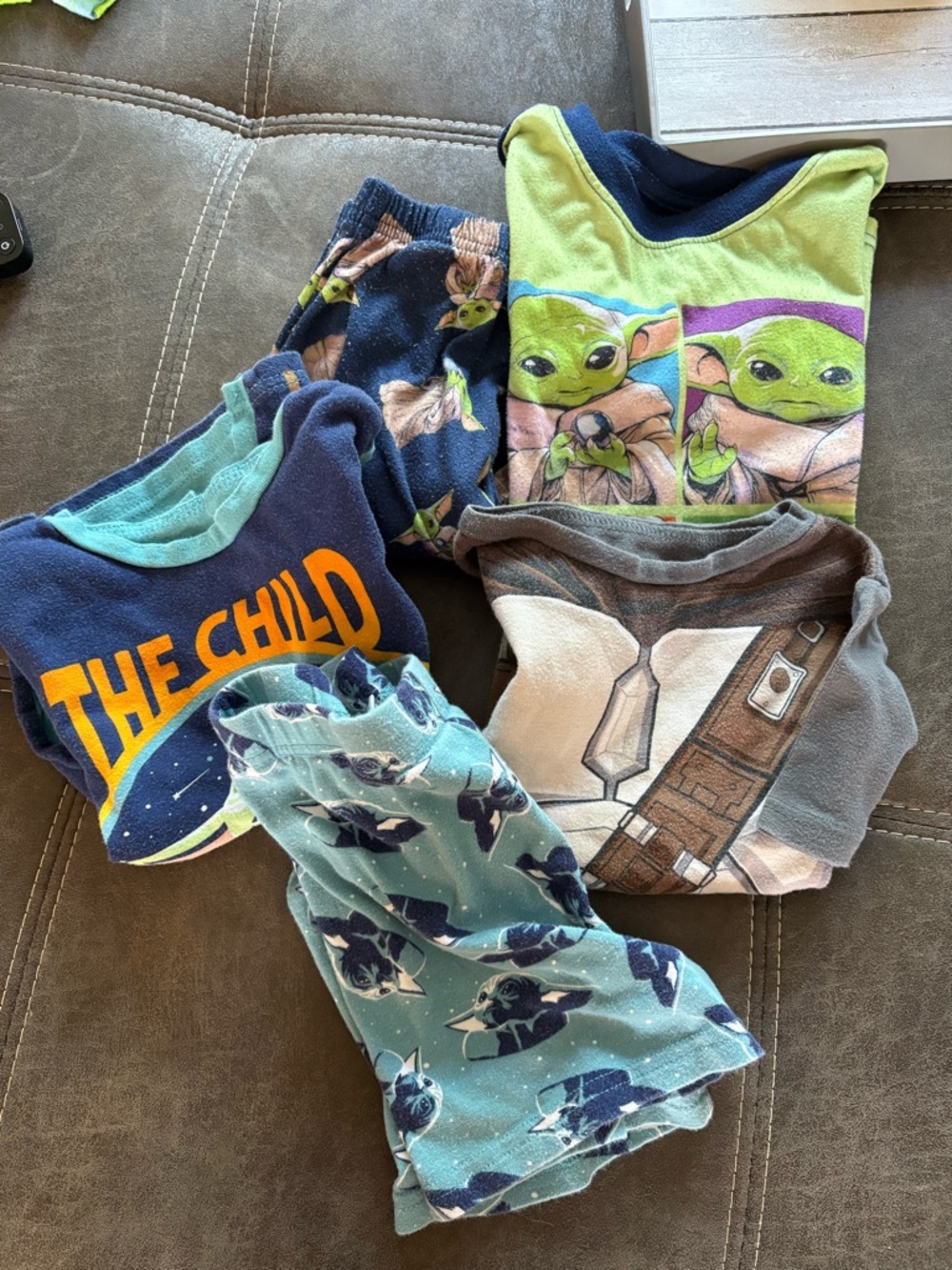 Baby Yoda / Grogu Kids Pajama Set - Green & Navy Star Wars Theme
